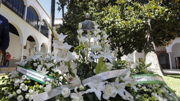El Parlamento de Andalucía recuerda este martes el 137 aniversario del nacimiento de Blas Infante