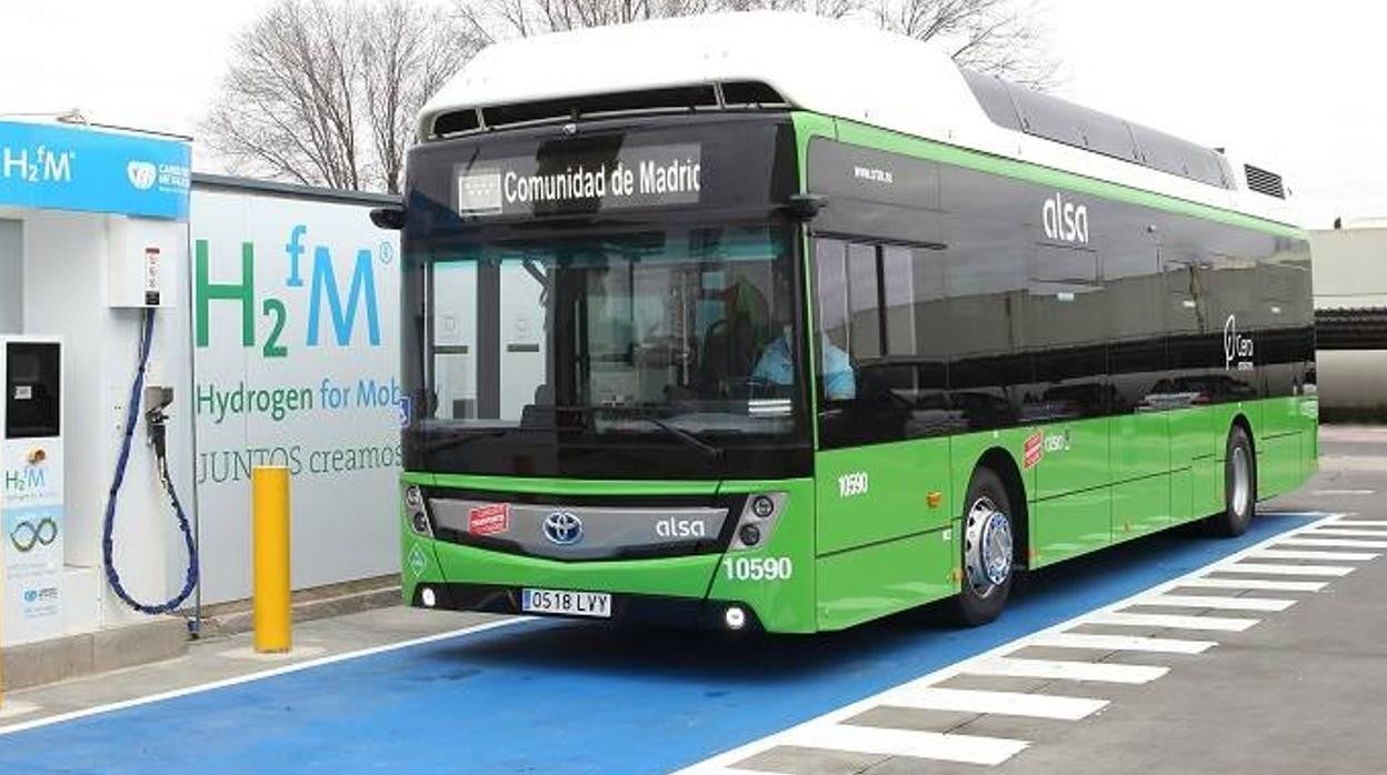 Primer autobús de viajeros propulsado por hidrógeno en España.