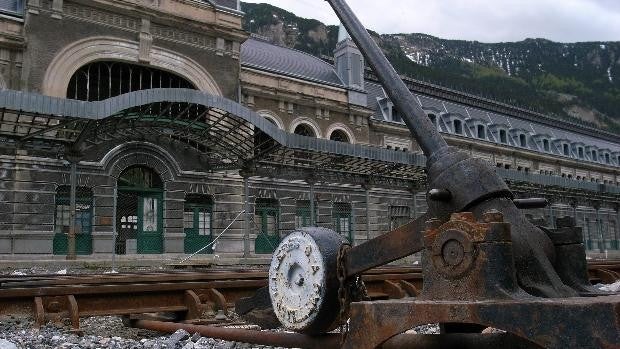 La paradoja del tren: el más sostenible, pero desaparece en la España vaciada