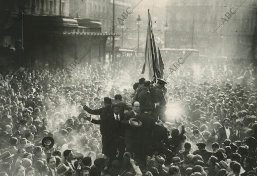 Proclamación de la Segunda República en la Puerta del Sol