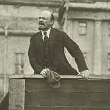 Lenin, en un discurso de 1917