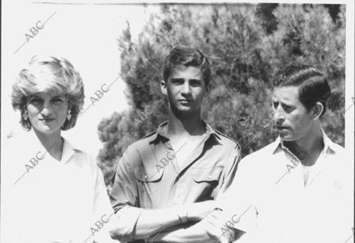 Los Príncipes de Gales con el príncipe Felipe en Mallorca