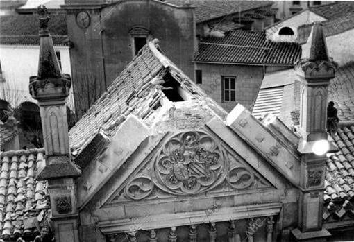 El hospital provincial de Valencia después de sufrir algunos desperfectos en la Guerra Civil.