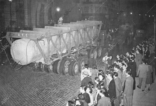 Columna a su llegada a las obras.