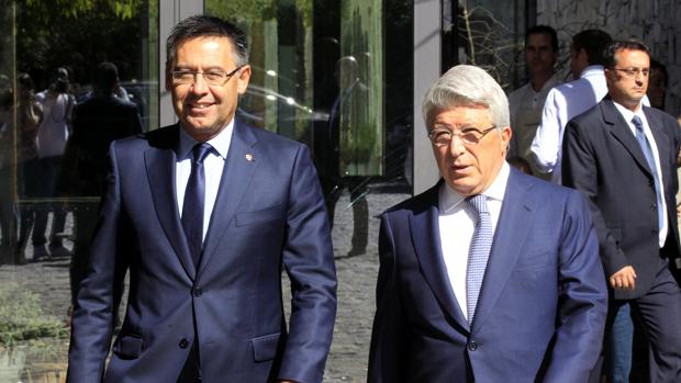Cerezo y Bartomeu solo quieren fútbol: «Hoy no hay una manifestación política»