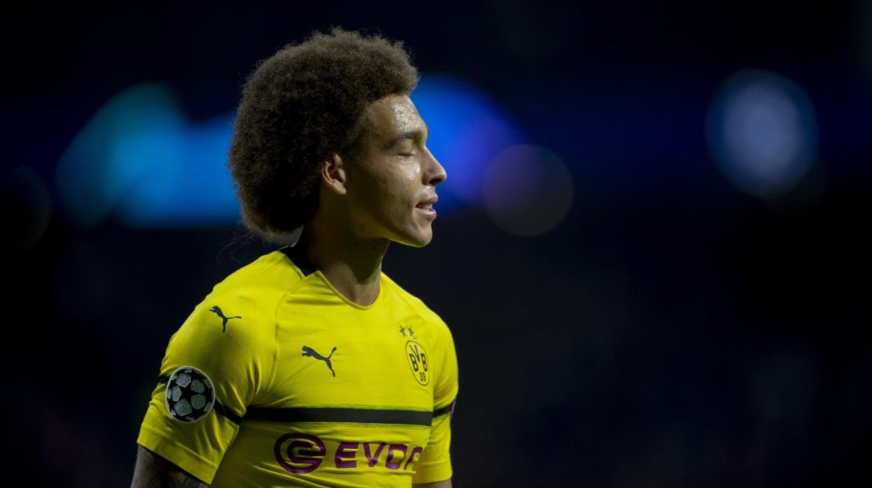 Axel Witsel con la camiseta del Borussia de Dortmund