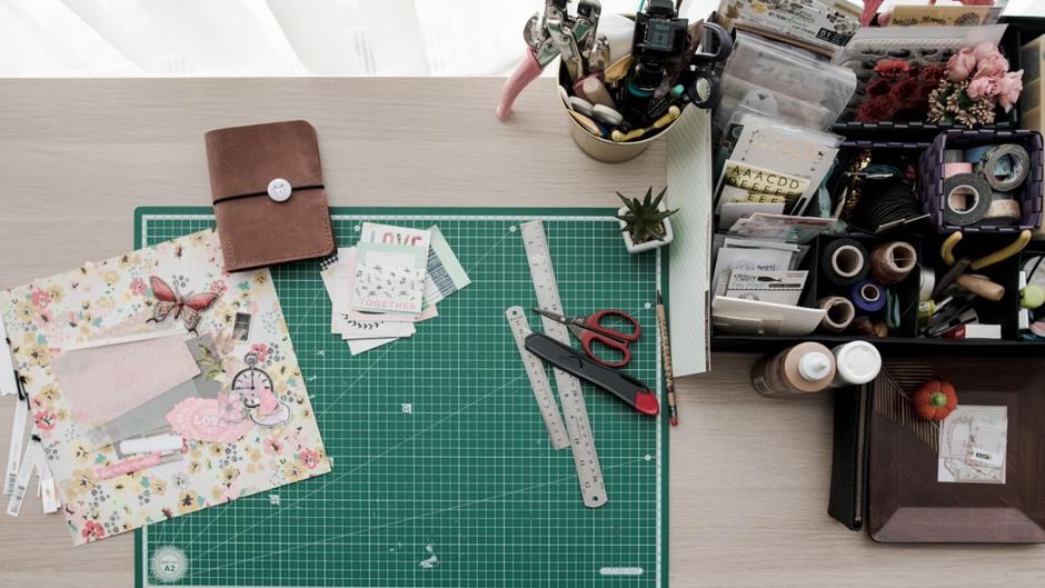 Scrapbooking: el ganchillo de los millennials que atrapa por sus beneficios