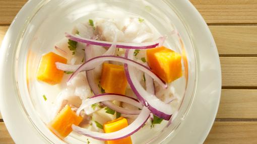 Ceviche de lubina.