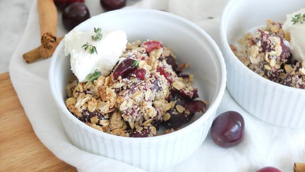 Crumble de picotas asadas, la deliciosa receta que hará que te sientas como en Masterchef