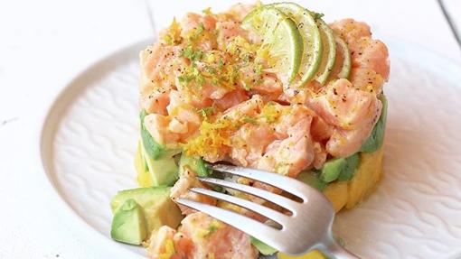 Tartar de salmón, mango y aguacate.