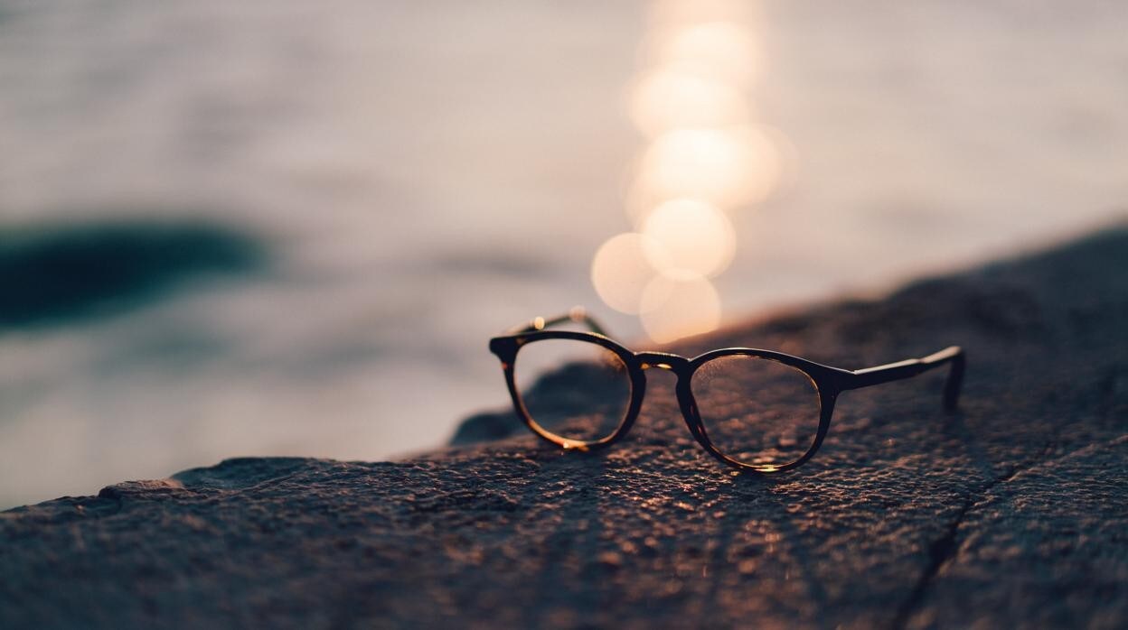 La psicóloga Belén Colomina propone que nos pongamos las gafas de ver más allá de nosotros.