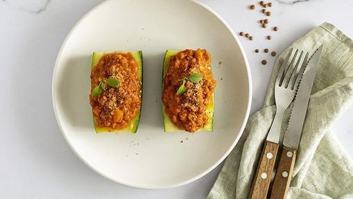 Calabacín relleno de tofu