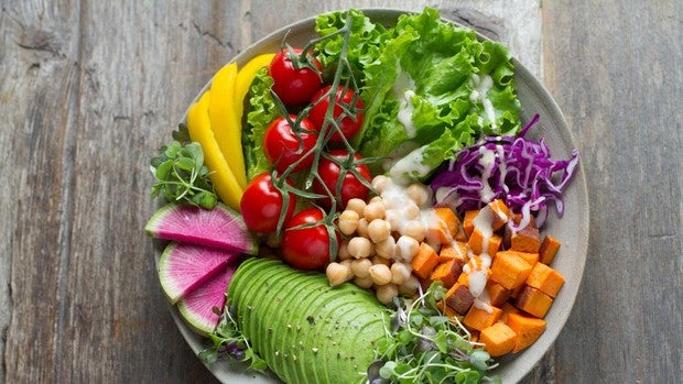 Por qué es importante comer con los cinco sentidos