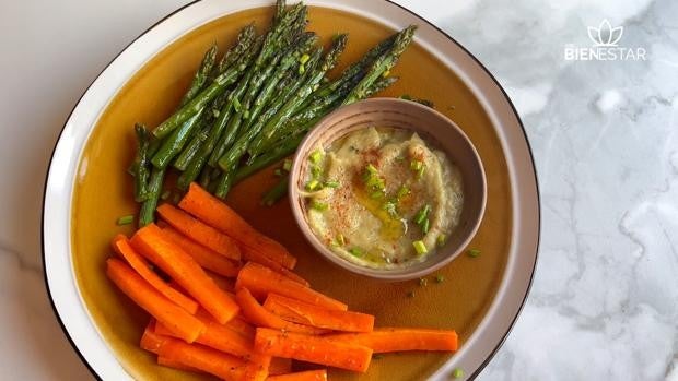 Picoteo sano que sorprende: cómo preparar un Baba Ganoush o paté de berenjenas