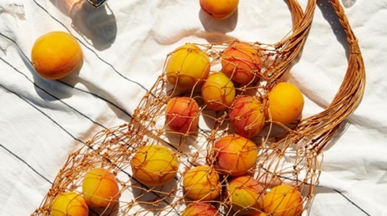 Cuántos días puede estar la fruta fuera y dentro de la nevera