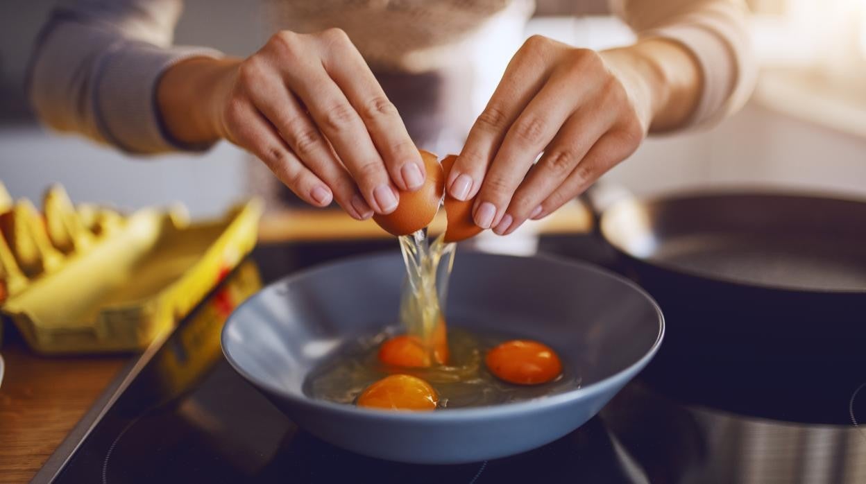 El huevo es un alimento completo y saciante.