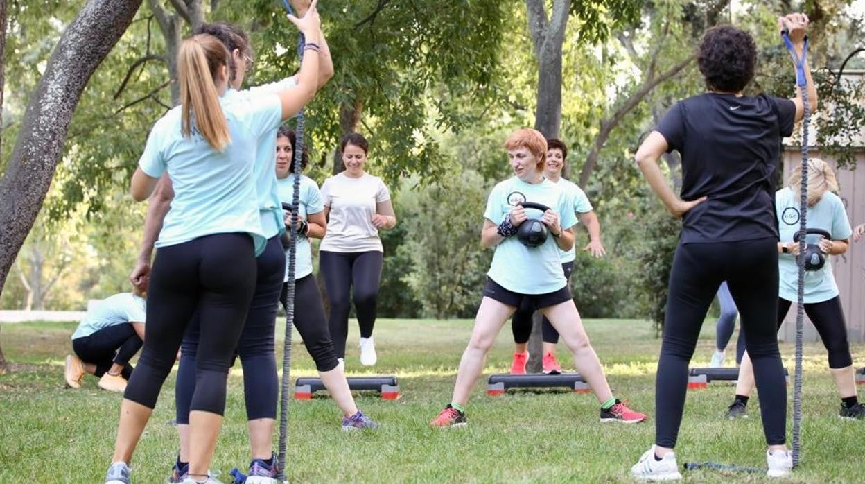 Uno de los entrenamientos del programa 'Ejercicio y Cáncer' con pacientes de cáncer de mama.