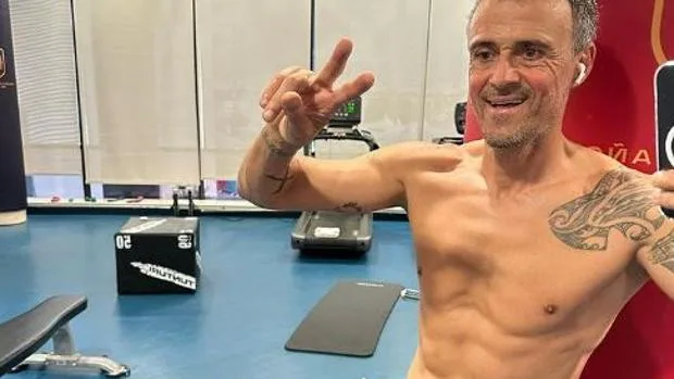 El secreto de Luis Enrique para mantenerse en forma con 52 años: la rutina de entrenamiento y ejercicios