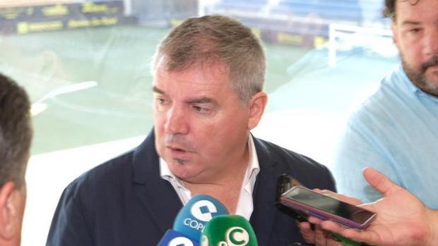 Vizcaíno: «Cualquier descarte del Sevilla FC sería bueno para el Cádiz CF»