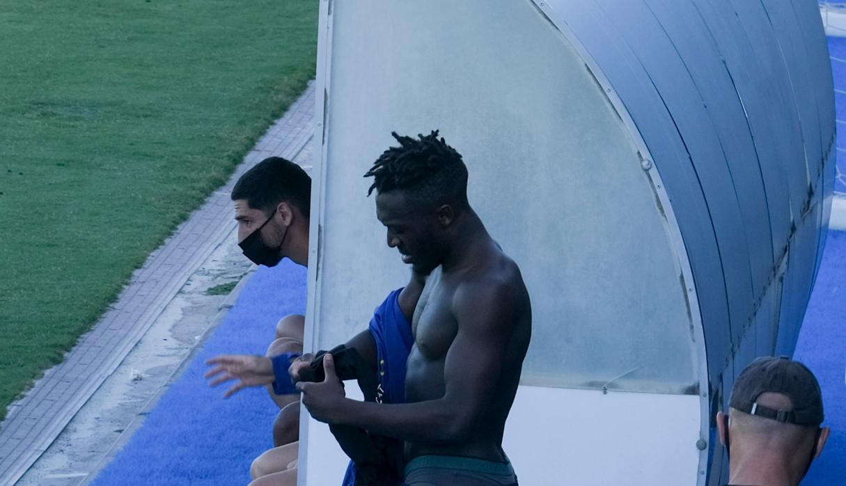 Bobby, en su primer entrenamiento con el Cádiz CF.