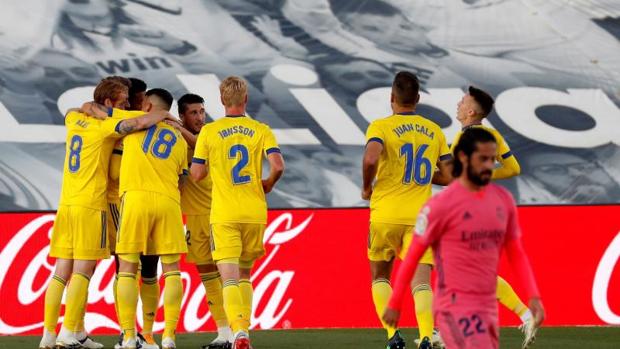 La alineación del Eibar - Cádiz