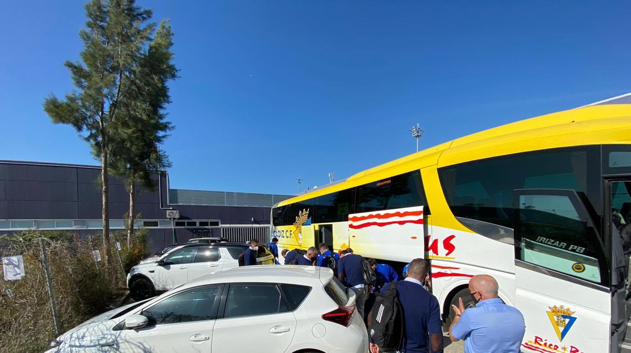 El Cádiz CF ha llegado este domingo a la ciudad deportiva.