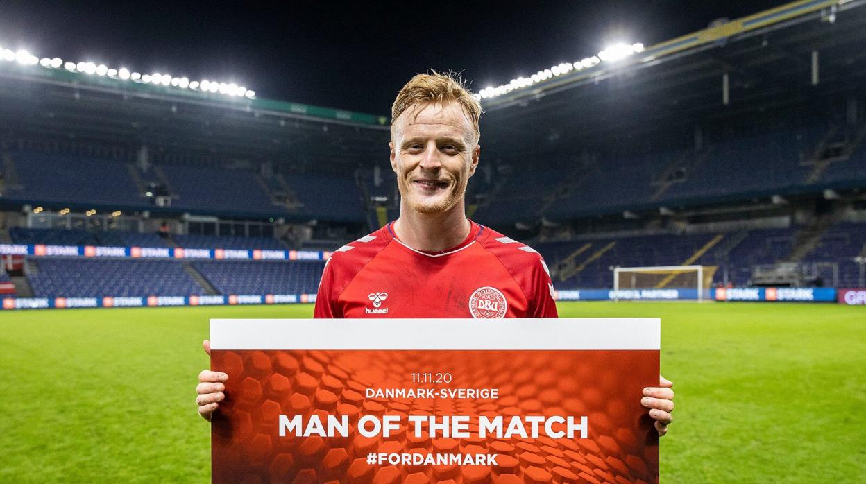 Jens Jonsson fue elegido mejor jugador del Dinamarca-Suecia en su debut con su país.