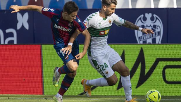 El Elche saldrá «agresivo desde el primer minuto» ante el Cádiz CF