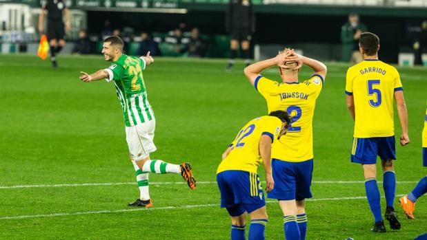 (Vídeo) El Betis incrementa las dudas en el Cádiz