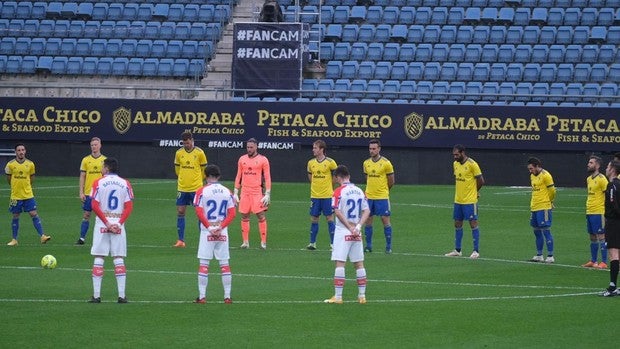 Minuto de silencio por el fallecimiento de Marcelo