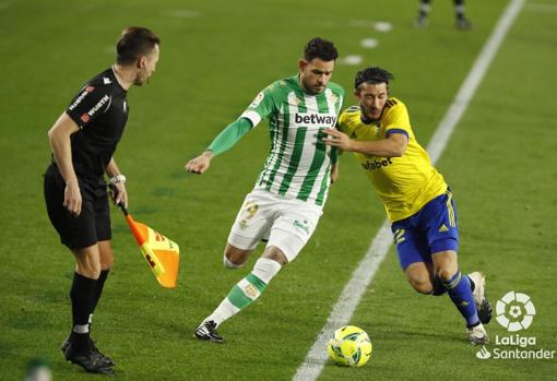 'Pacha' Espino es el lateral izquierdo titular del Cádiz CF.