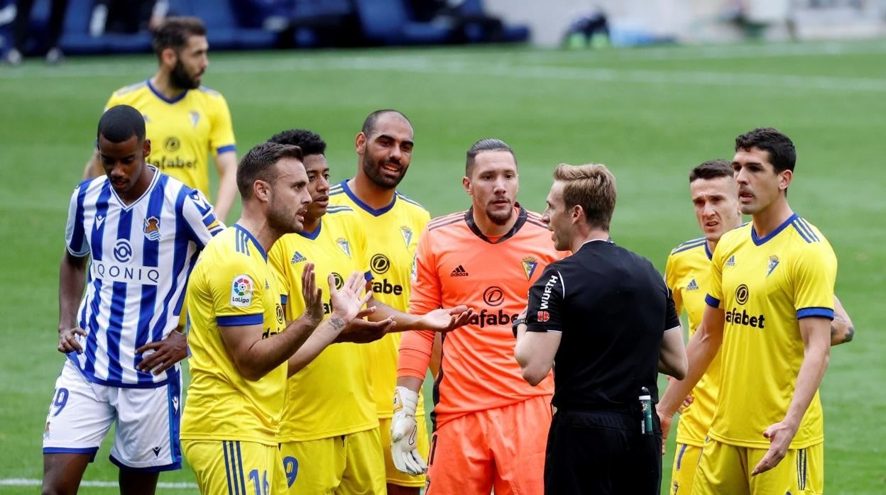 El Cádiz CF fue superado por la Real Sociedad.