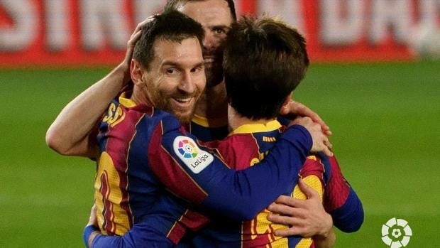 Un Barça con rotaciones golea al Alavés y se centra en el PSG antes de recibir al Cádiz CF