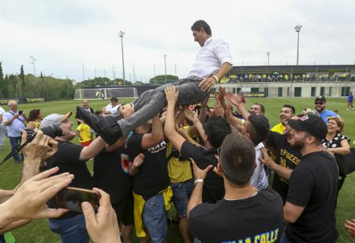 Juanma Pavón fue el entrenador en el histórico ascenso del Cádiz B a Segunda B.