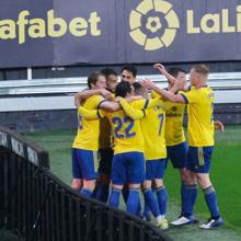 Celebracón del gol de Negredoa. v.