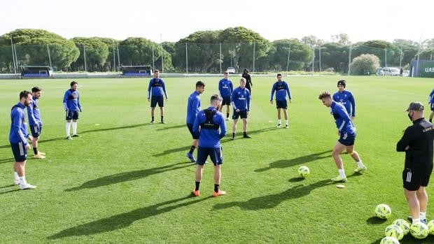 Entrenamiento, convocatoria y viaje a Vitoria