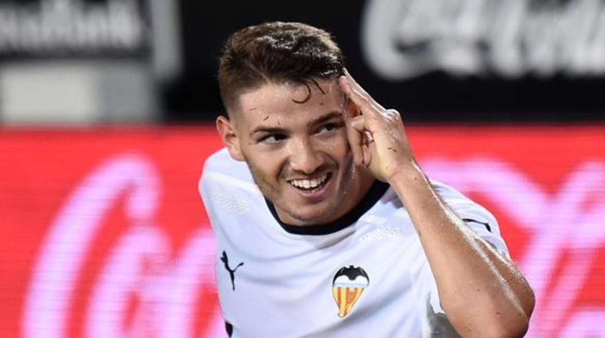 Manu Vallejo, delantero gaditano del Valencia.