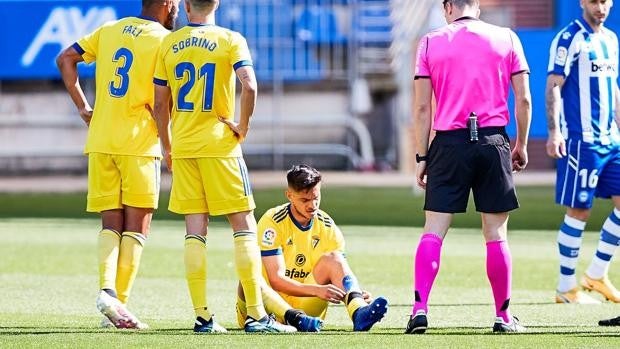 Cádiz CF: Marcos Mauro y 'Choco' Lozano, bajas ante el Villarreal