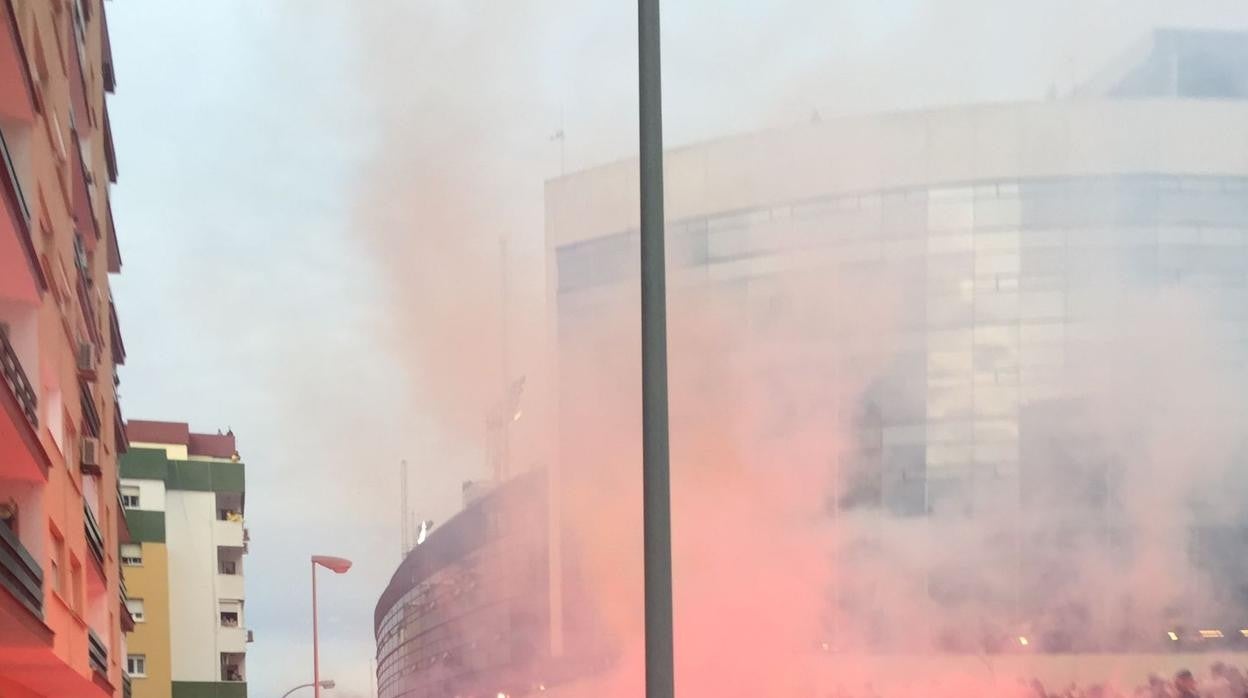 los cadistas recibieron al equipo antes del Madrid.