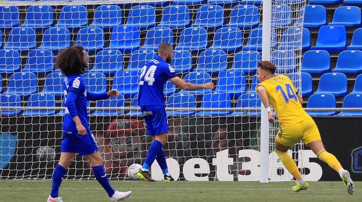 El Cádiz CF ganó esta temporada en el Coliseum de Getafe, escenario en el que tuvo lugar su último descenso a Segunda.