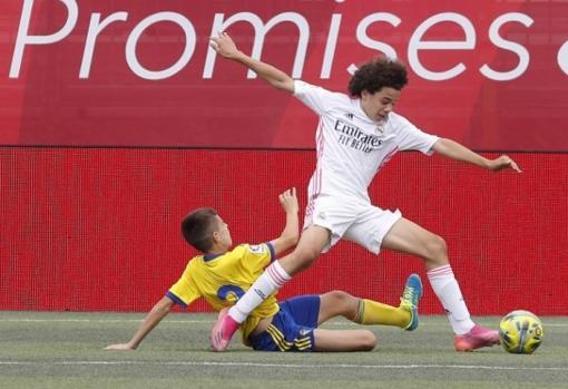 El Cádiz CF perdió en su estreno ante el Real Madrid.