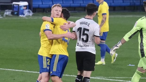 Jens Jonsson se siente «feliz» en el Cádiz CF