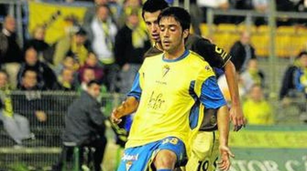 jaume costa jugó en el cádiz en la 2009/10.