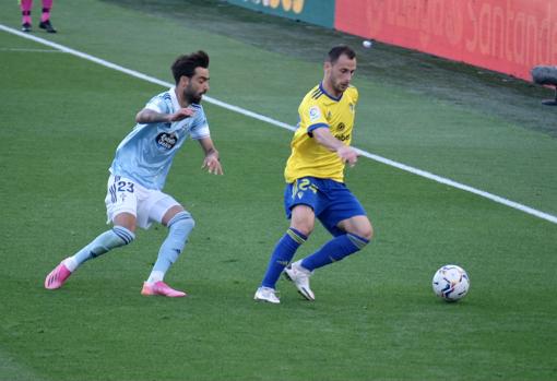 Malbasic durante el Cádiz - Celta en el Estadio Ramón de Carranza.