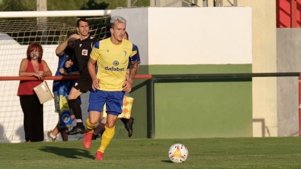 Sanluqueño VS Cádiz: Güiza se convierte en el primer verdugo cadista del verano (1-0)