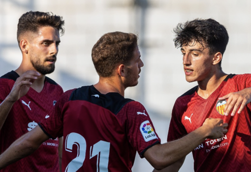 Sobrino, Manu Vallejo y Diego López en un encuentro de la pretemporada con el Valencia.