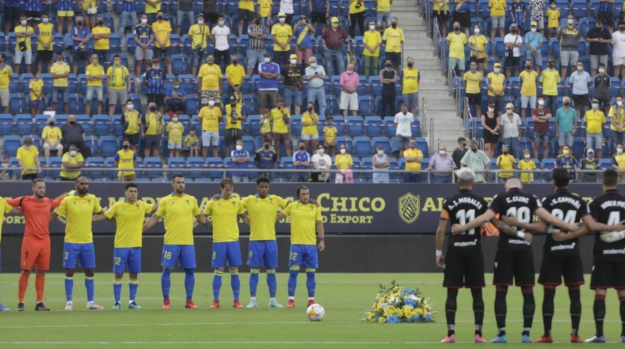 El Cádiz CF recibió al Levante en el primer encuentro de la temporada.