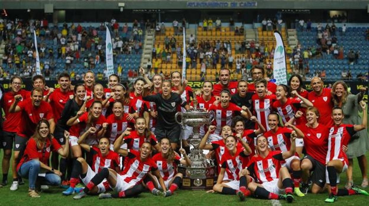 El Athletic ganó el único Trofeo Carranza con participación femenina hasta la fecha.