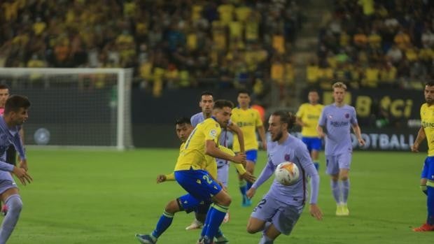 Las alineaciones del Cádiz - Valencia