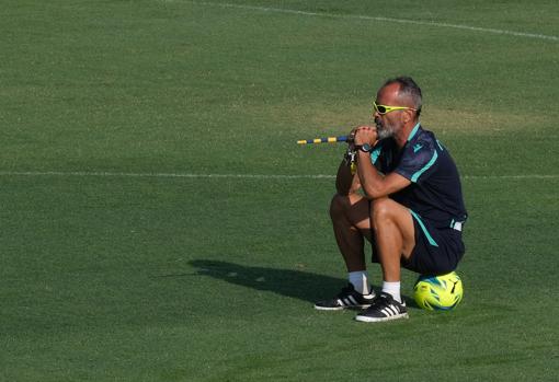 Álvaro Cervera, técnico del Cádiz CF.